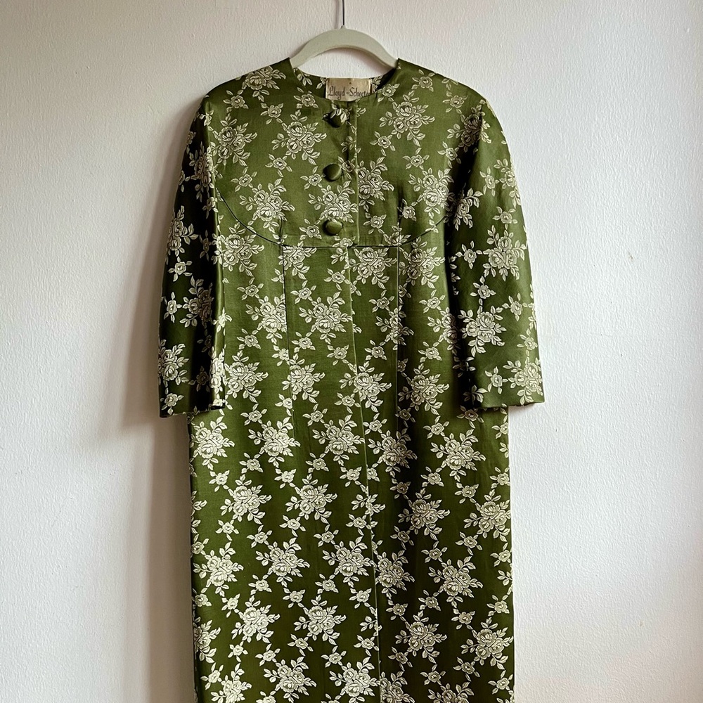 Elegant Vintage Silk Brocade Floral 3/4 sleeve coat